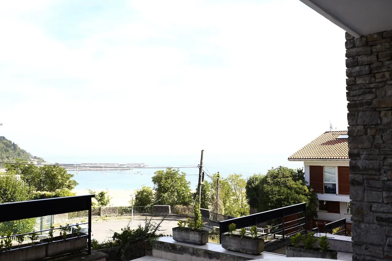 Higer Bidea 1 - Basquenjoy Villa Hondarribia