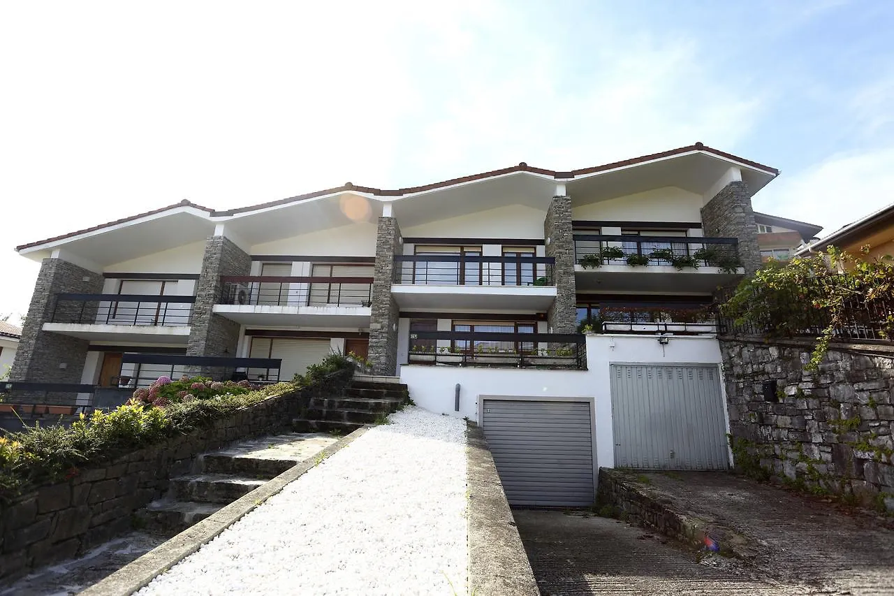 Higer Bidea 1 - Basquenjoy Villa Hondarribia Vakantiehuis